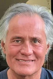 Daniel Ubaud as Le chef des 'Viets'