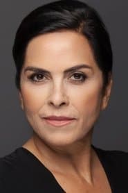 Nursel Köse as Züleyha