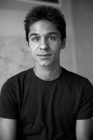 Adrien Hurdubae as Théo