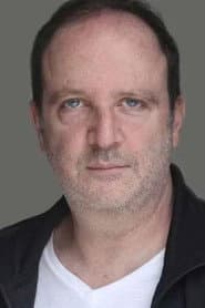 Fábio Herford as Edgar