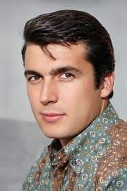 Yusuf Sezgin as Hasan