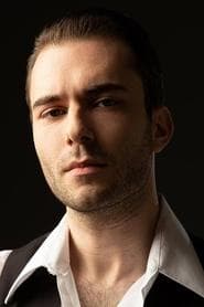 Tim Novotny as Officer Vincent D'Angelo