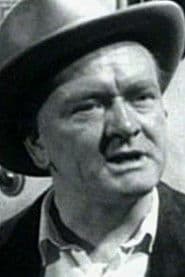 Jack Cunningham as Chief Warder