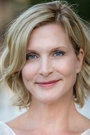 Julie Lancaster as Amy