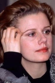 Lena Nilsson as Simone Karlsson