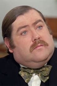 Patrick Newell as Bentley Booster