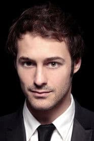 Mathieu Métral as Mathieu, le chef du service de la DASS