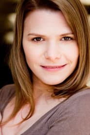 Lili Schackert as Sarah Carter