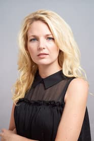 Brooke Burfitt as Caroline