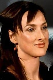 Ruth Becquart as Leen