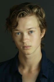 Orlando Schwerdt as Julien Beaumier