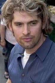 Tyagi Schwartz as Carl