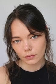 Viilbjørk Malling Agger as Molly