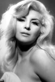 Libertad Leblanc as Ofelia