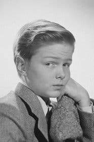 Orley Lindgren as Stewart Cronyn