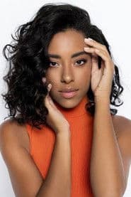 Yara Charry as Elena