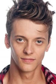 Adam Zastrow as Officer Len Reynolds