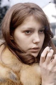 Anne Wiazemsky as Anna Maroyeur