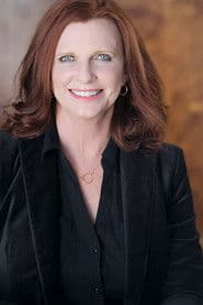 Stacy Casaluci as Lisa Roberts