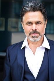 Michael Dickson as Pizza Guy