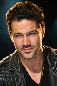 Ryan Paevey as Mike Hanson