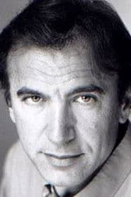 Denis Karvil as François