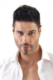 Juan David Galindo as Rogelio