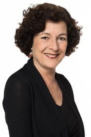 Bia Montez as Coordenadora da Escola