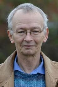 David Bradley as Arthur Dyson