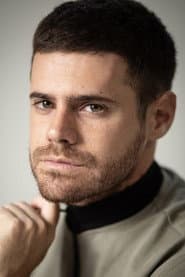 Gastón Soffritti as Cesare