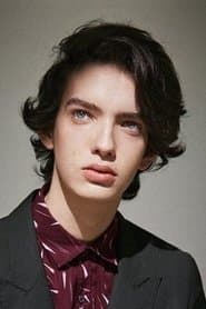 Kodi Smit-McPhee as Raimond