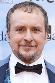 Fernando Cayo as Valbuena