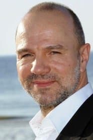 Aurélien Recoing as L'homme de l'identité judiciaire