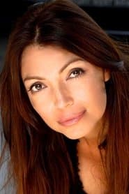 Elena Sahagun as Laura