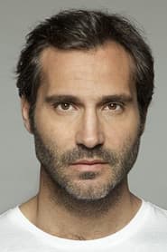 Bruno Lastra as Bikku