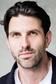 Fabian Stumm as Nikolai