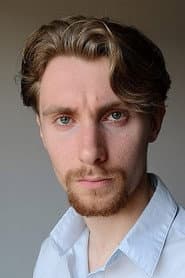 Francesco Patanè as Giovanni Comini