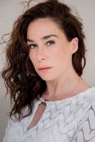 Halina Reijn as Ronnie