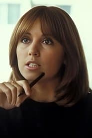 Caroline Cartier as Julie