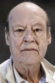 Sten Ljunggren as Vicar