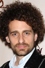 Isaac Kappy as Garfunkel