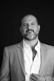 Khaled El Sawy as Kamal