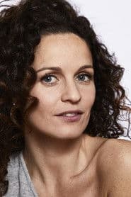 Rebecca Azan as Stéphanie