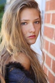 Lili Sepe as Cassidy Peck Thompson