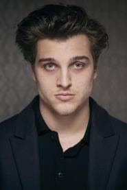 Jonas Dassler as Erik Babinsky