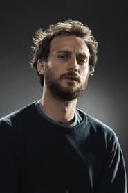 Robin Mugnaini as Lazlo Sinclair