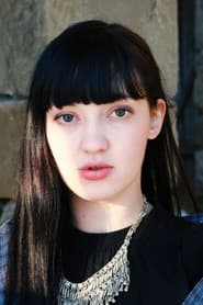 Olivia Kundisch as Hilde