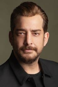 Enis Arıkan as Mertol