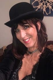 Lin Gallagher as Queen Wixom (voice)