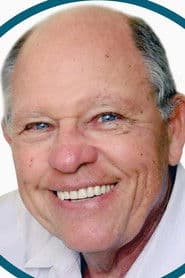 Silvio Matos as Evandro